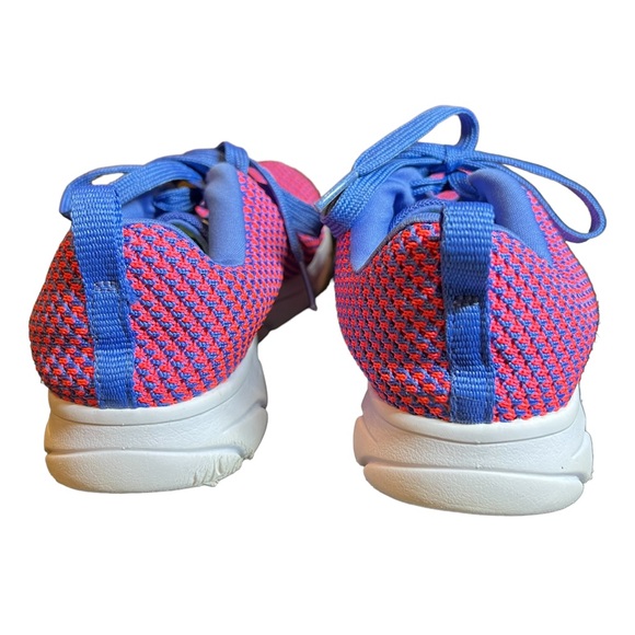 CHAMPION SNEAKERS Women’s size 7 - Picture 3 of 6